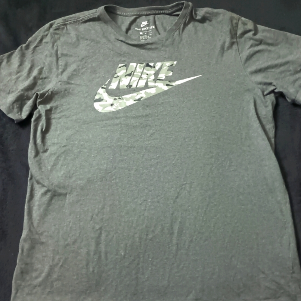 Nike The Tee Short Sleeve Shirt Gray Men's Size Large